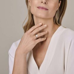 Zilveren ring druppel zirkonia halo