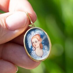 Vintage 18k gouden hanger portret beschilderde dame meli Italie