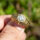 Vintage 14 krt gouden ring met diamant 0.50 handgegraveerde scheen
