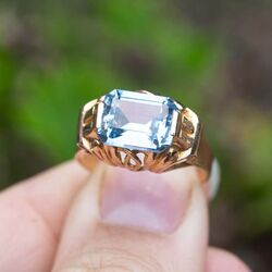 Vintage 14krt roségouden ring met synt. blauw spinel