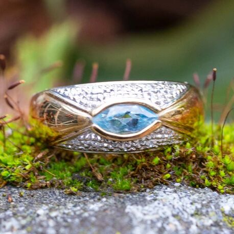 Vintage 8krt ring bicolor toapas en 10 diamantjes