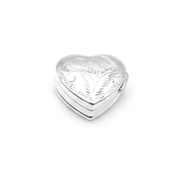 Zilveren doosje hart klein 2 x 2 cm