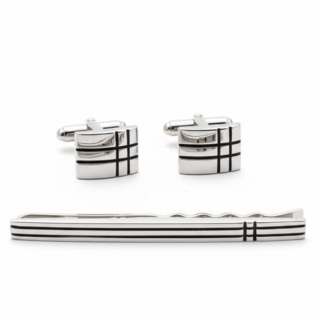 Zilveren  manchetknopen en dasschuif met zwart emaille Carrs