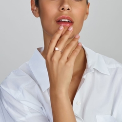 Roségouden ring met maansteen en diamant