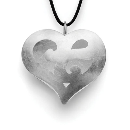 Bastian Inverun grote zilveren harthanger