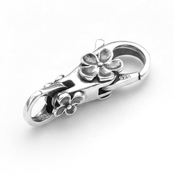 Zilveren connector met bloemen