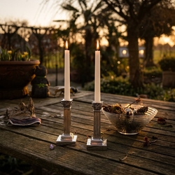 stel zilveren kandelaars van Kempen te Voorschoten in 1905