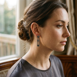 GL Timeless zilveren oorbellen zwart emaille, Swarovski Art Deco stijl