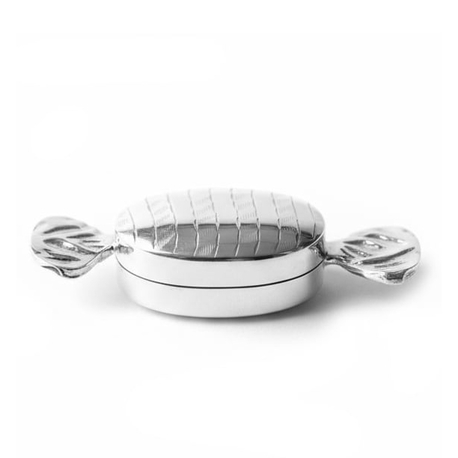 Ovaal zilveren doosje toffe gegraveerd 3,3x2,2 cm