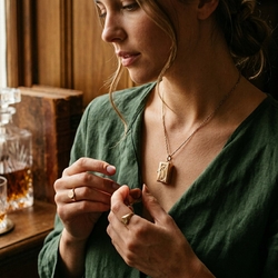 Vintage 14 krt gouden dobbelsteen hanger 5,5 gr.