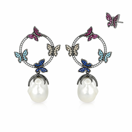Zilveren oorstekers vlinders met zirkonia en een zoetwaterparel