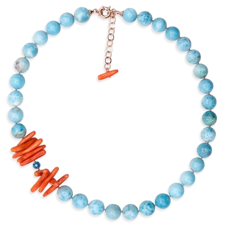 Uniek larimar collier met bloedkoraal en apetiet met rosé vergulde accenten en sluiting