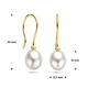 Geelgouden oorhangers met een zoetwaterparel