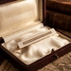 antieke gouden staafbroche parels emaille