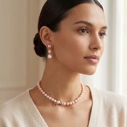 Lelune roséverguld zilveren collier met roze koraalpasta en zoetwaterparel lgnk424