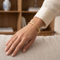 Verguld zilveren slavenarmband half bol 5 mm breed