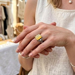 Ring zilver met geel opaal