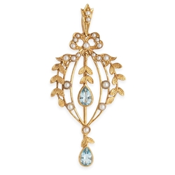 Verguld zilveren hanger met blauw topaas en pareltjes