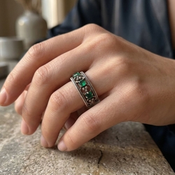 Zilveren ring met groen agaat