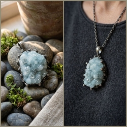 Zilveren hanger met natuurlijk drusy gem silica en witte topaas