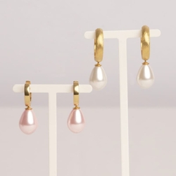 Heide Heinzendorff witte parelaanhangers E15 kleur 07 zilveren stokje
