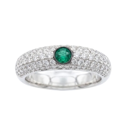 Witgouden ring smaragd 90 pavé gezette briljanten