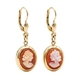 Vintage 8k oorbellen schelpcamee