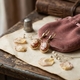 Vintage 8k oorbellen schelpcamee