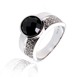 Zilveren ring met zwart en wit zirkonia ZIR66z