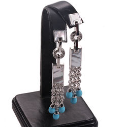Zilveren oorhangers parelmoer zirconia