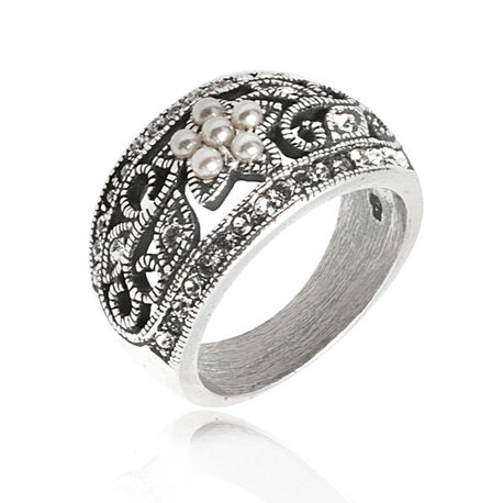 Zilveren ring kristal met pareltjes van GL TImeless