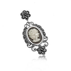 Hangertje onyx parelmoer camee markasiet