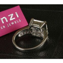 Zilveren ring met vierkante zircona zinzi zir265