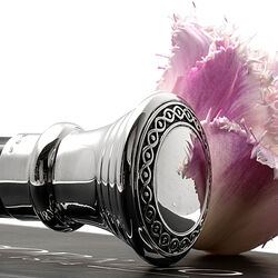 Houten wandelstok met zilveren knop