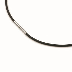 BOCCIA Titanium zwartrubber collier met titanium sluiting 42 cm