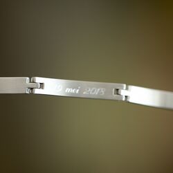 Gravering datum in armband