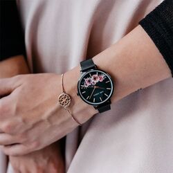 Julie Julsen gezwart horloge roze bloemen
