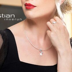 Bastian Inverun hanger ovaaltjes met diamantjes 38211