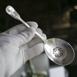 Zilveren natfruitschelp model hartespatel Van kempen rond 1900