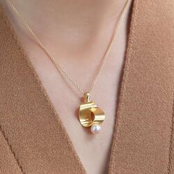 Bastian Inverun vergulde hanger parel 39290