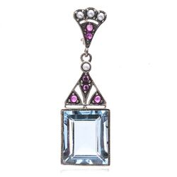 Zilveren hanger met topaas robijn en pareltjes