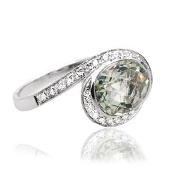 Witgouden diamanten ring met groen amethist