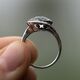 Witgouden diamanten ring met groen amethist