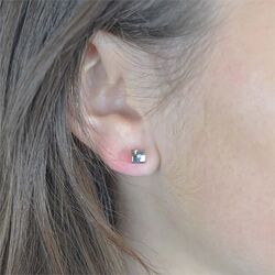 Boccia Titanium vierkante oorstekers met diamantje 05050-02