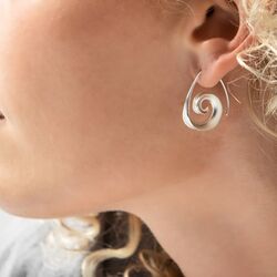 Bastian Inverun doortrek oorbellen rond zilver