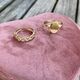 Geelgouden ring met blokken patroon
