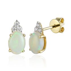 gouden oorstekers opaal met briljanten