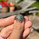 Ring geelgoud filigrain bloemen parel smaragd