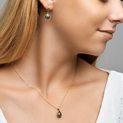 Geelgouden hanger en oorbellen groen toermalijn