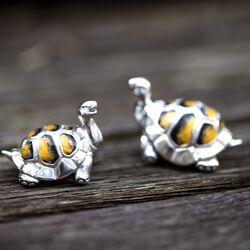 Saturno stel 1e gehalte zilveren schildpadden met gekleurd emaille op de schilden